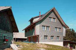 Ersatzbau Einfamilienhaus mit Einliegerwohnung